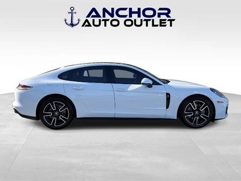 Used 2021 Porsche Panamera image 9
