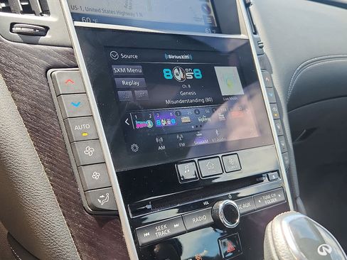 Used 2023 INFINITI Q50 Sensory image 19