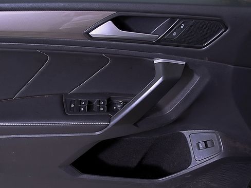 Used 2024 Volkswagen Tiguan SE w/ MDO Package, Three-Row image 19