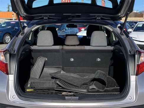 Certified 2020 Toyota C-HR LE image 17