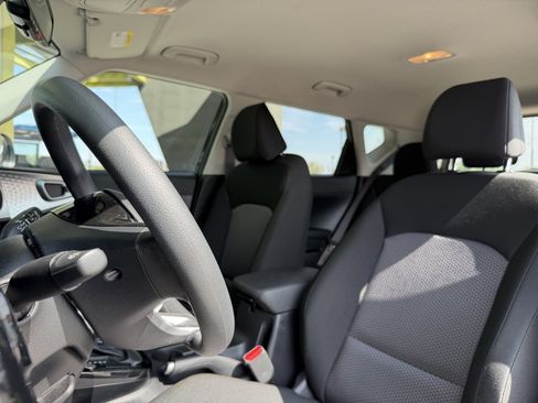Used 2025 Kia Soul S FWD image 33