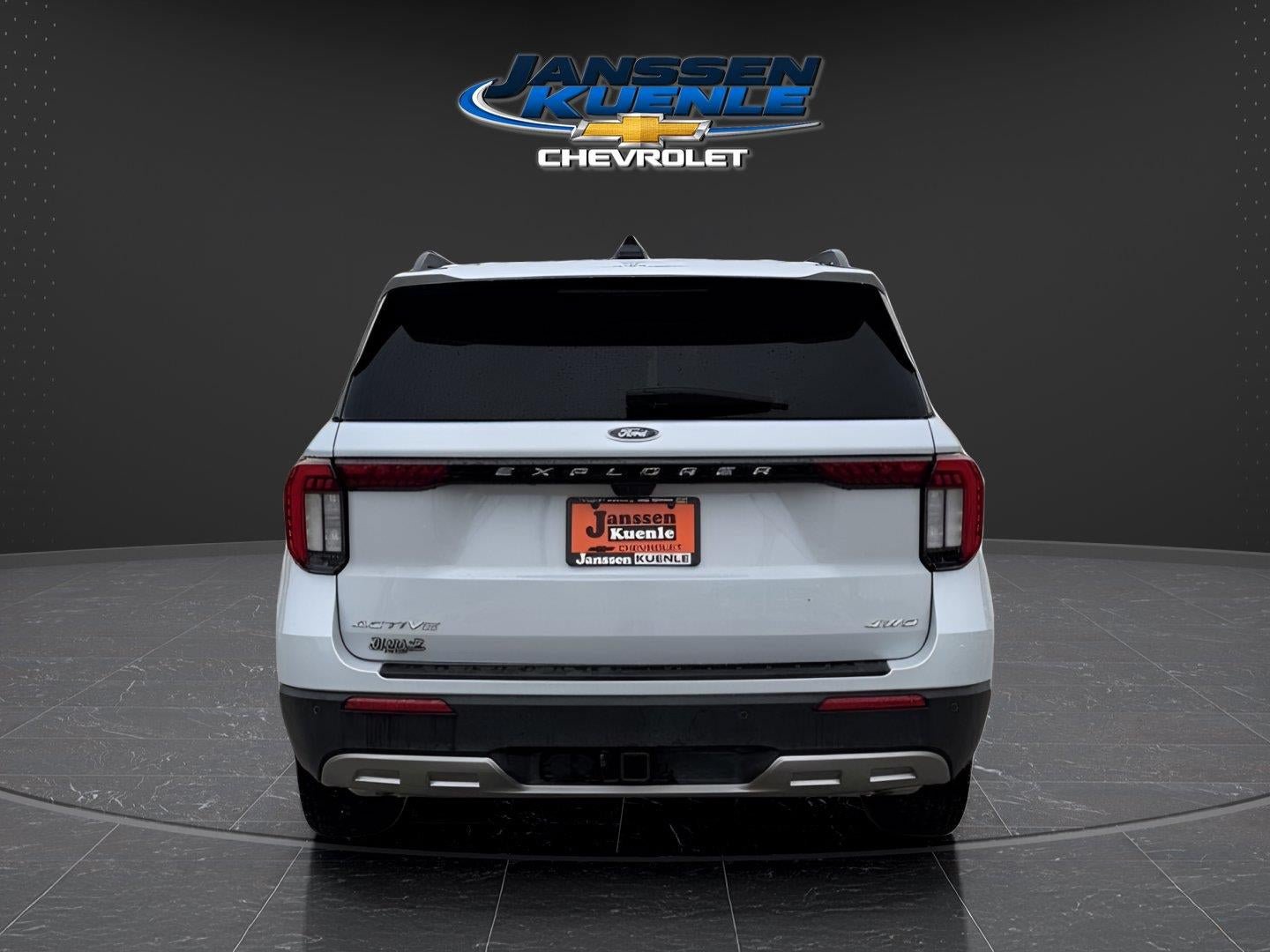 Used 2026 Ford Explorer Active w/ Active Comfort Package AWD/4WD image 4