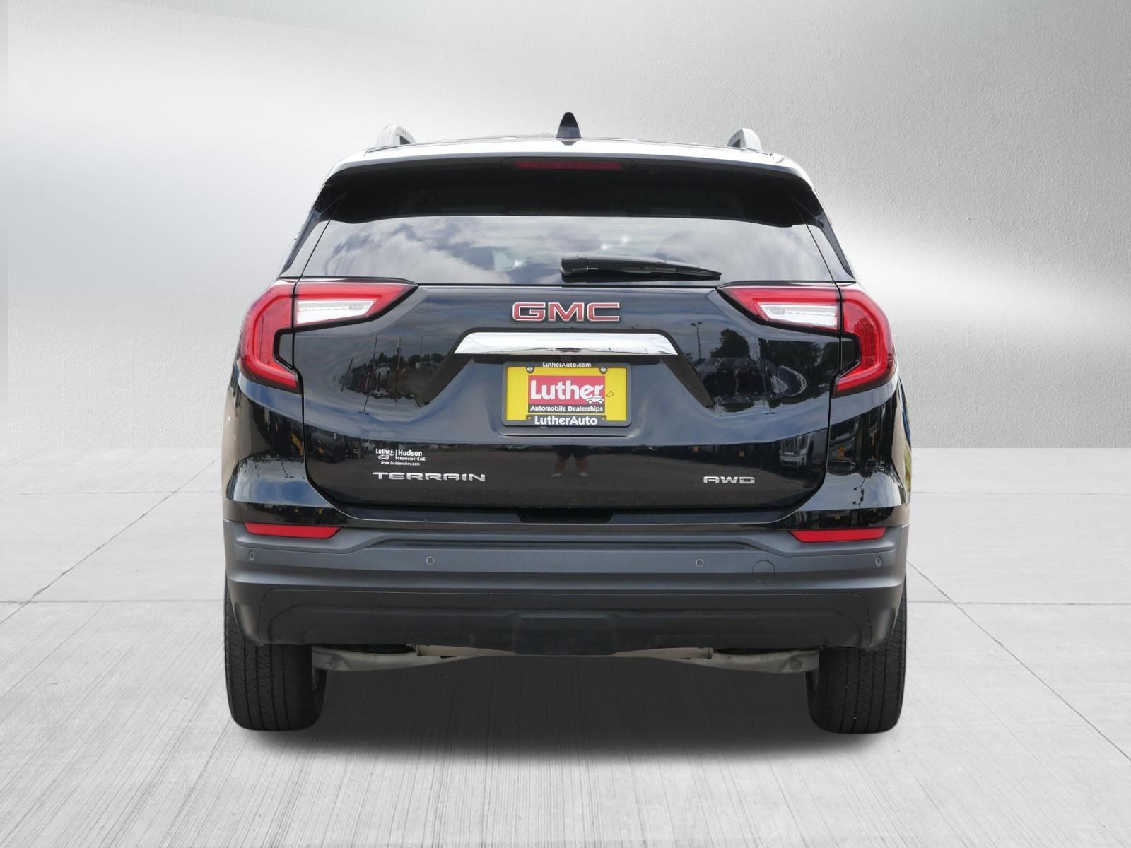 Used 2023 GMC Terrain SLE w/ Driver Convenience Package AWD/4WD image 6