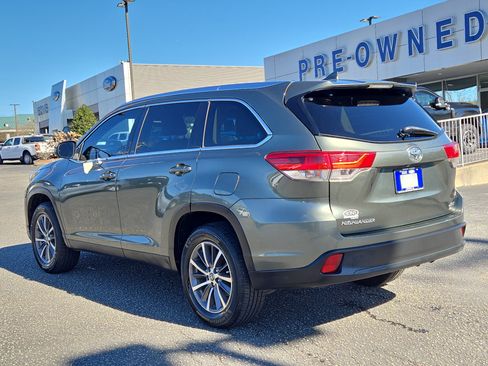 Used 2019 Toyota Highlander XLE image 9
