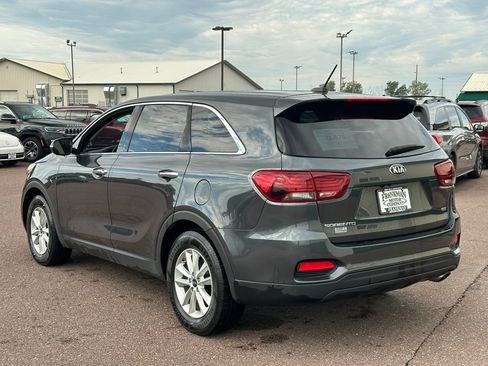Used 2020 Kia Sorento LX FWD image 5