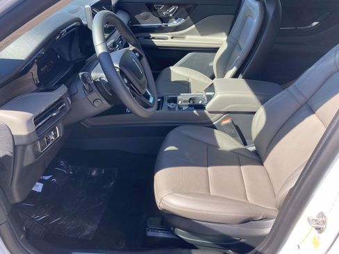 New 2026 Lincoln Corsair Reserve image 21