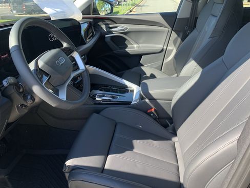 Used 2025 Audi Q5 Premium Plus w/ Premium Plus AWD/4WD image 17