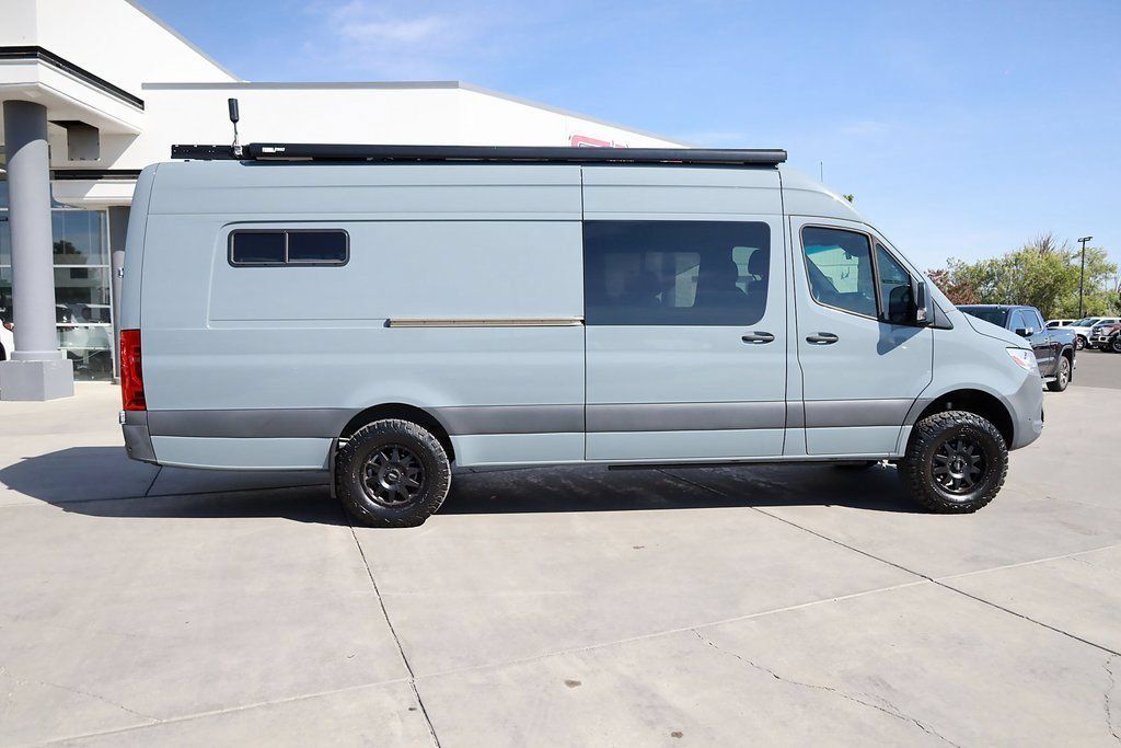 Used 2022 Mercedes-Benz Sprinter 2500 image 7