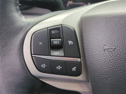 Used 2023 Ford Explorer XLT w/ Equipment Group 202A image 27
