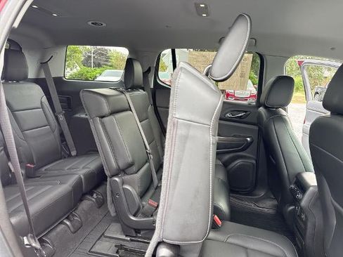 Used 2019 GMC Acadia SLT AWD/4WD image 26