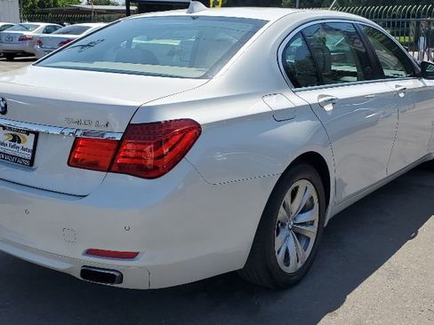 Used 2012 BMW 740Li image 12