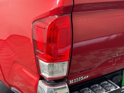 Used 2017 Toyota Tacoma SR5 w/ Tow Package RWD image 35