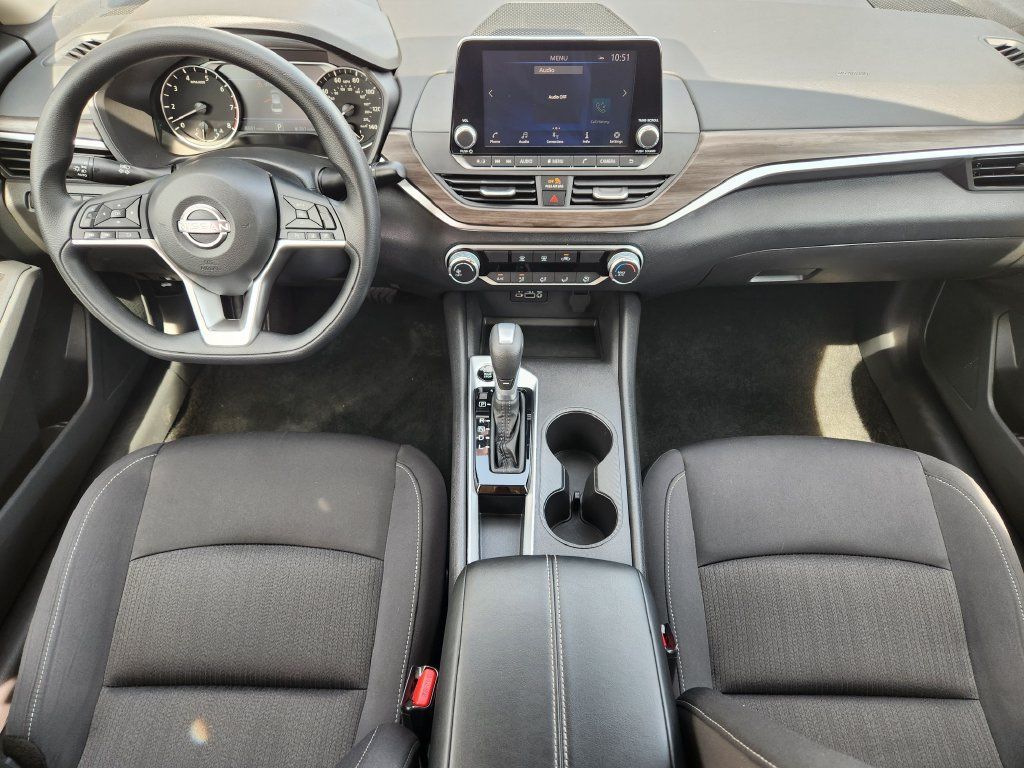 Used 2026 Nissan Altima 2.5 SV FWD image 5