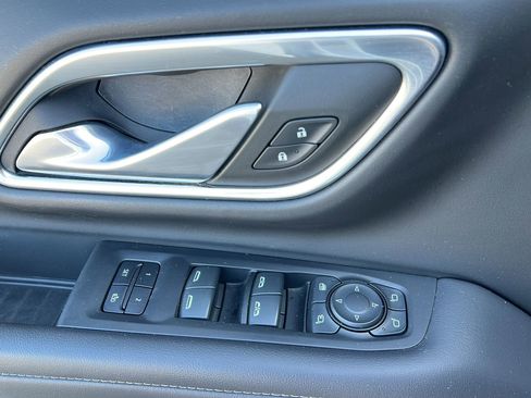 Used 2023 Chevrolet Tahoe Z71 w/ Luxury Package image 26