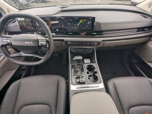 New 2027 Kia Carnival EX FWD image 16