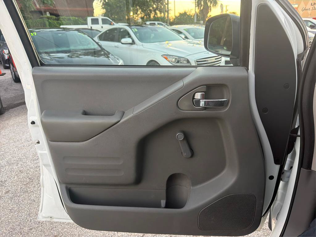 Used 2019 Nissan Frontier S RWD image 17