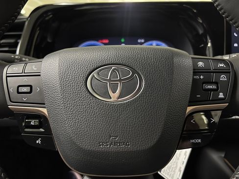 New 2026 Toyota Crown Signia XLE image 36