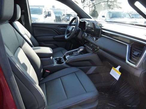 New 2026 GMC Canyon Elevation w/ Convenience Package image 18