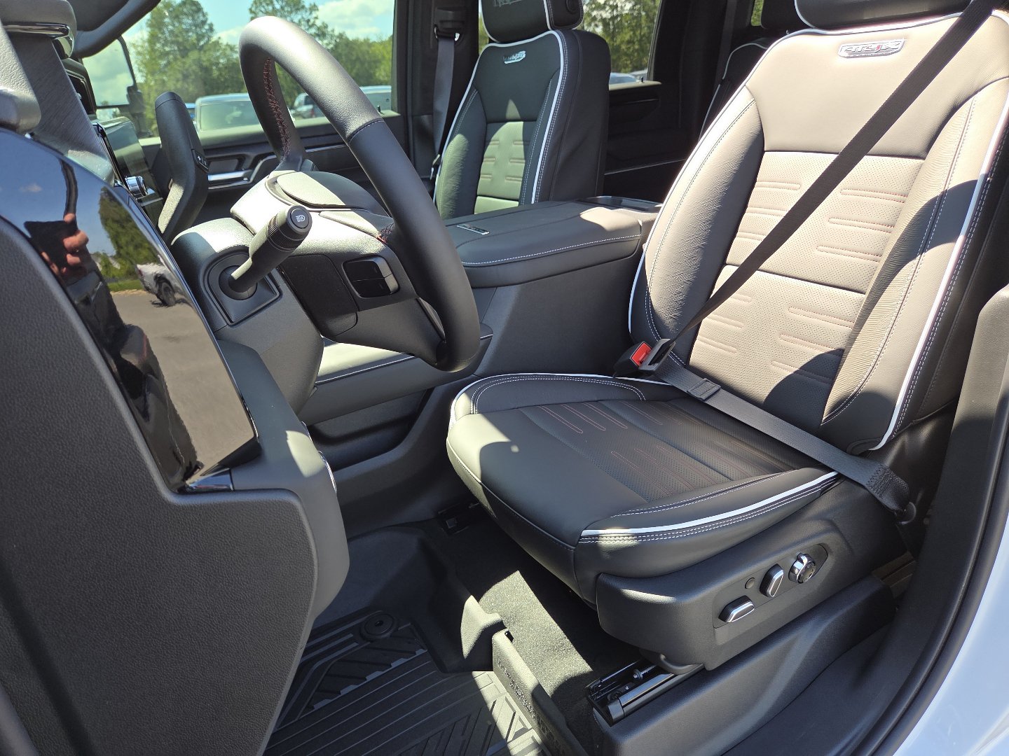 New 2026 GMC Sierra 2500 AT4X w/ AT4X AEV Edition AWD/4WD image 30