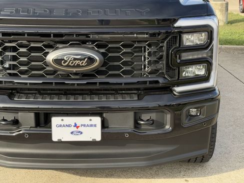 New 2026 Ford F350 Lariat w/ Black Appearance Package image 41