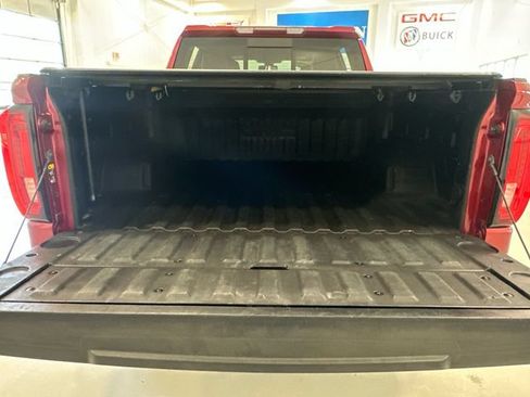 Used 2019 GMC Sierra 1500 SLT w/ SLT Premium Plus Package AWD/4WD image 31