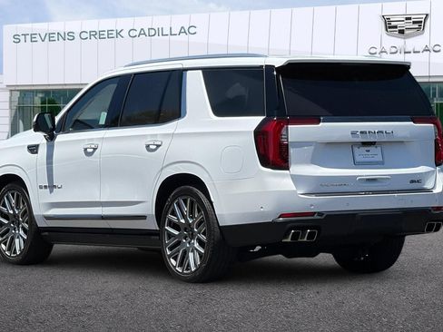 Used 2025 GMC Yukon Denali Ultimate AWD/4WD image 5