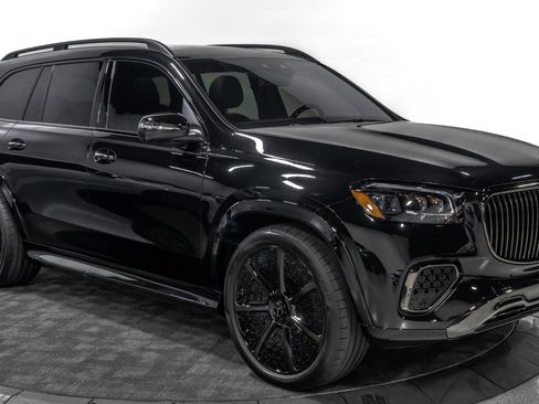 Used 2025 Mercedes-Benz Maybach GLS 600 4MATIC image 12