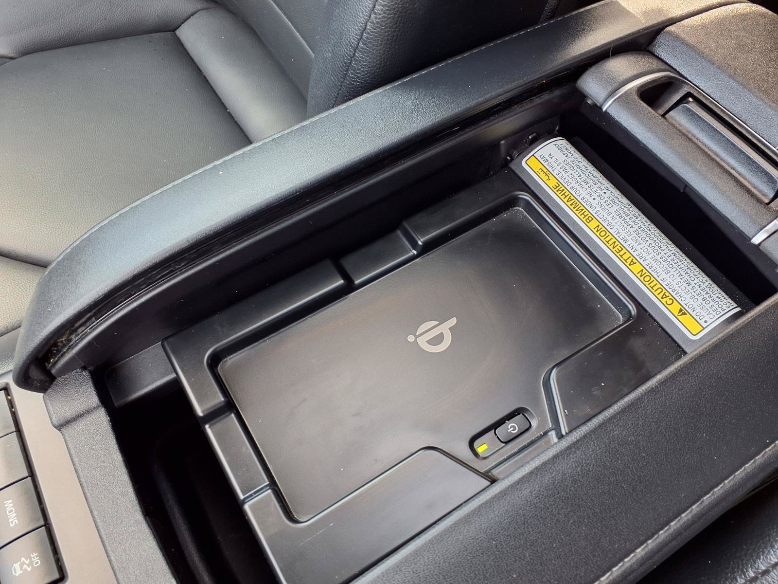 Used 2021 Toyota Highlander XLE FWD image 12