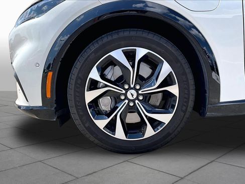 Used 2022 Ford Mustang Mach-E Premium RWD image 9