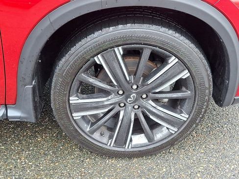 Used 2023 INFINITI QX50 Sensory w/ Accent Package image 9