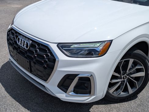 Used 2023 Audi Q5 2.0T Premium Plus w/ Premium Plus Package AWD/4WD image 13