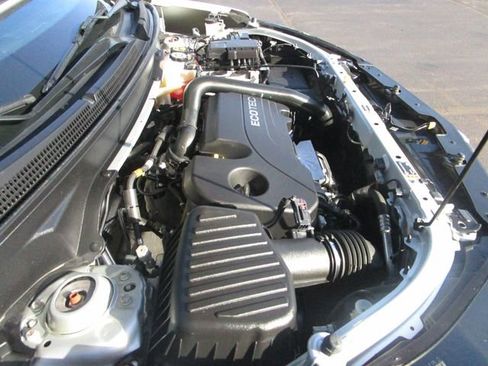 Used 2022 Chevrolet Equinox LT image 11