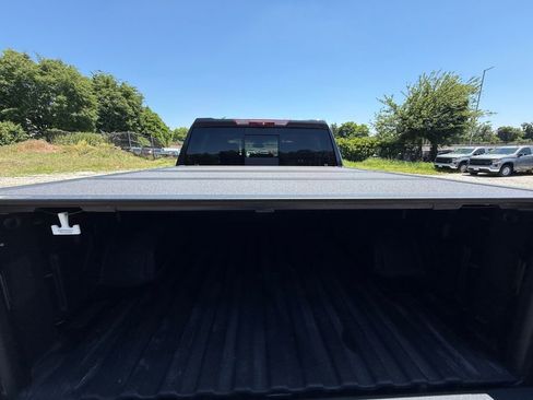 Used 2024 Chevrolet Silverado 1500 High Country w/ High Country Premium Package AWD/4WD image 28