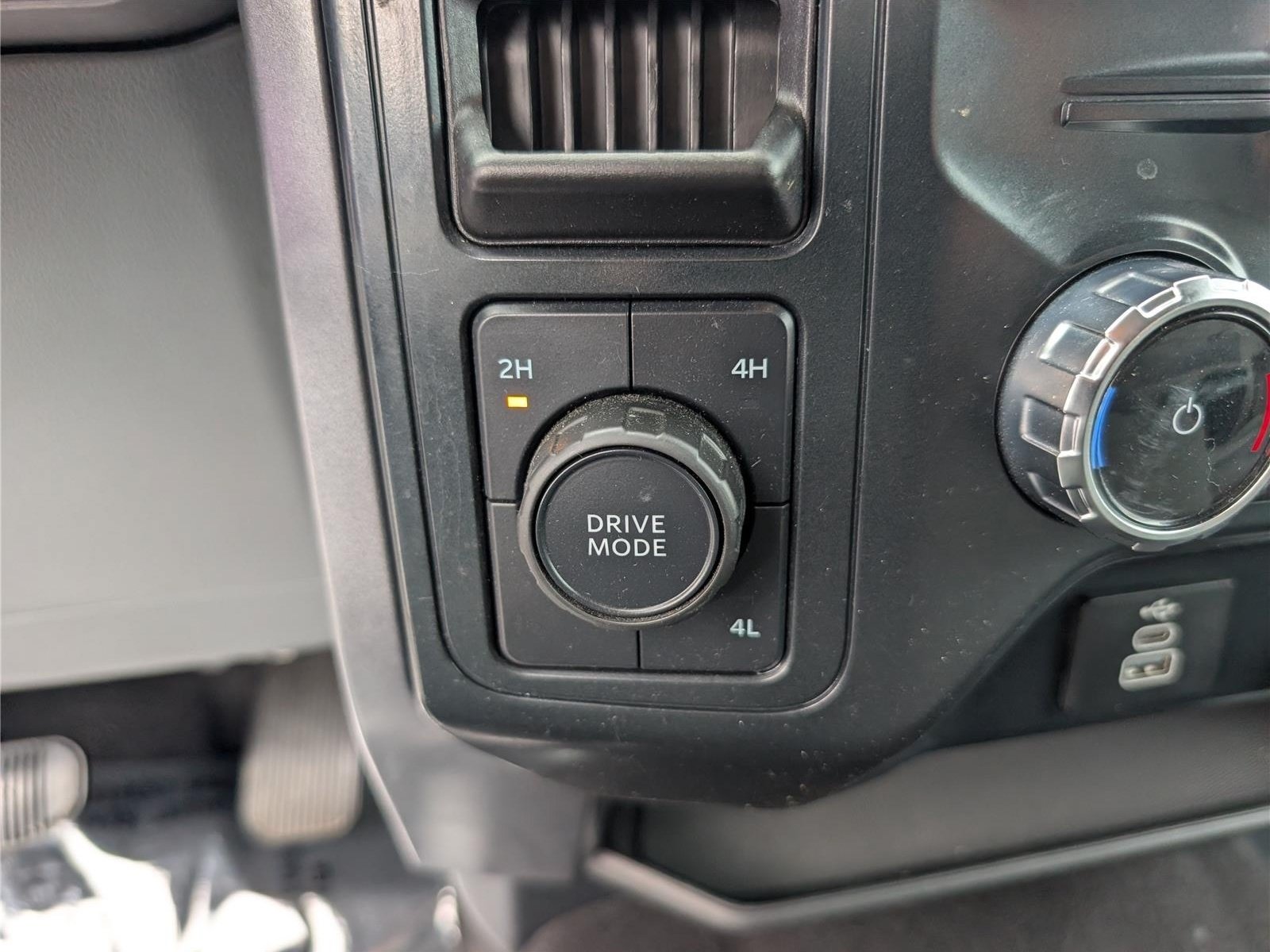 Used 2025 Ford F150 XLT w/ Equipment Group 301A Standard AWD/4WD image 25