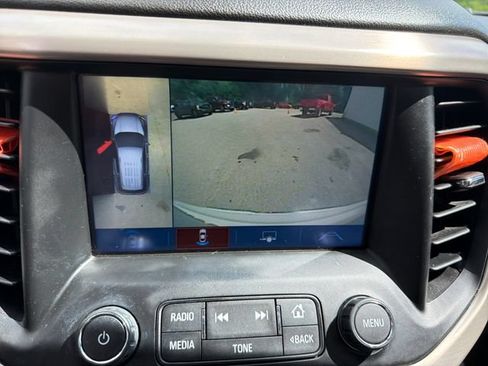 Used 2019 GMC Acadia Denali w/ Technology Package AWD/4WD image 22