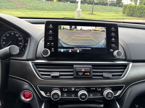 Used 2022 Honda Accord LX image 29