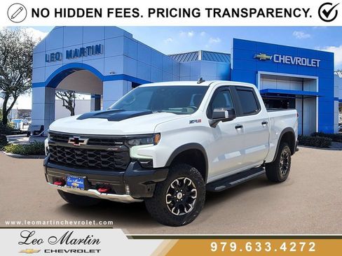 Used 2023 Chevrolet Silverado 1500 ZR2 w/ Technology Package AWD/4WD image 1