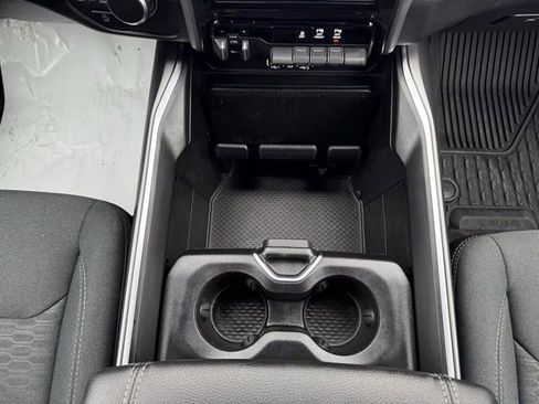 Certified 2025 RAM 1500 Big Horn image 38