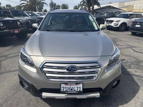 Used 2016 Subaru Outback 2.5i Limited AWD/4WD image 2