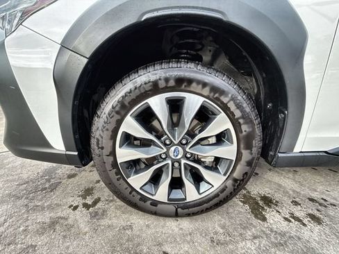 Certified 2023 Subaru Outback Limited AWD/4WD image 10
