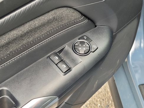 Used 2025 Ford Mustang Coupe image 12