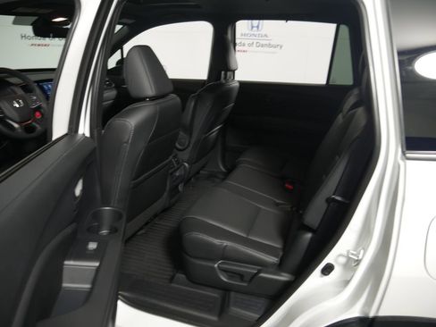 Used 2023 Honda Passport EX-L image 12