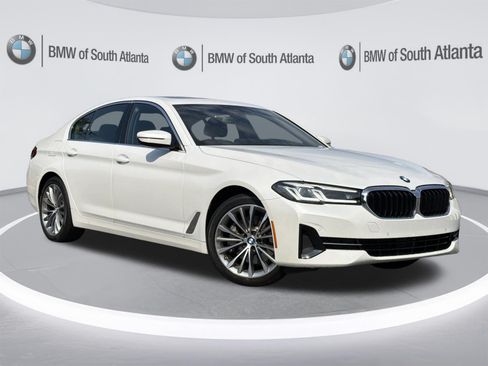 Certified 2023 BMW 530i w/ Convenience Package RWD image 2