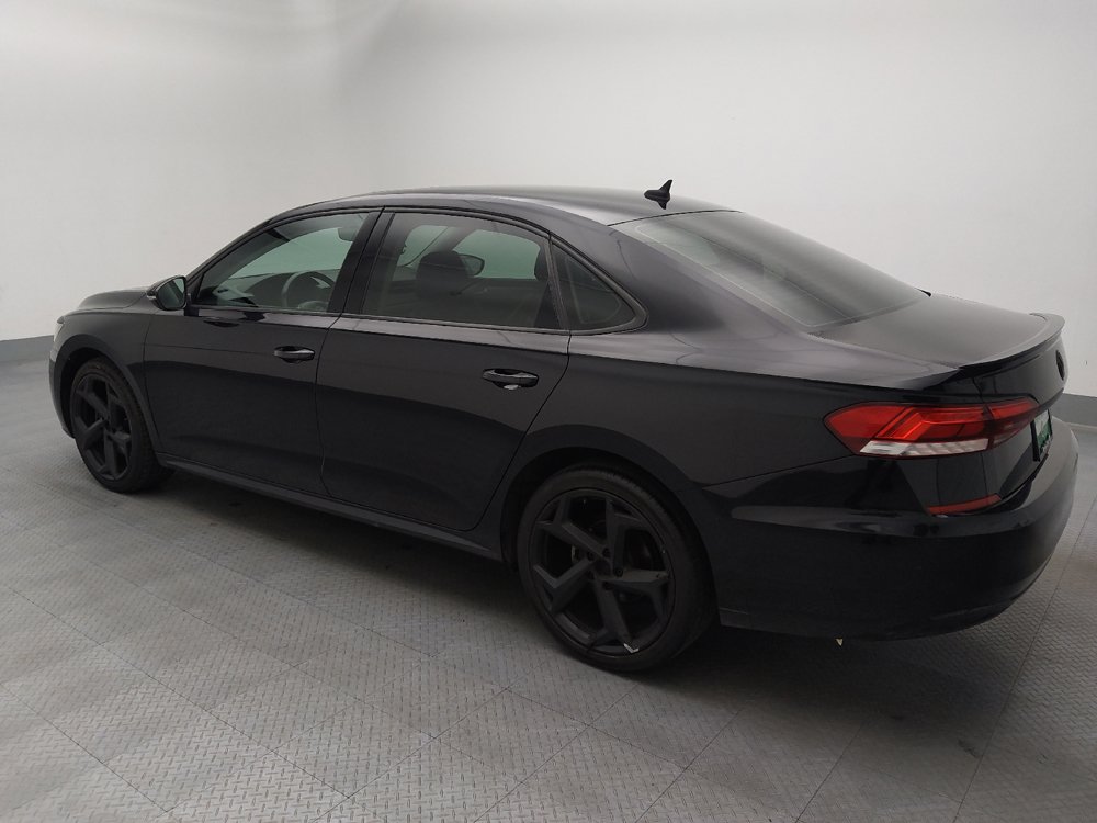 Used 2020 Volkswagen Passat 2.0T R-Line FWD image 5