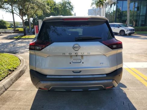 Used 2022 Nissan Rogue SL w/ SL Premium Package FWD image 5