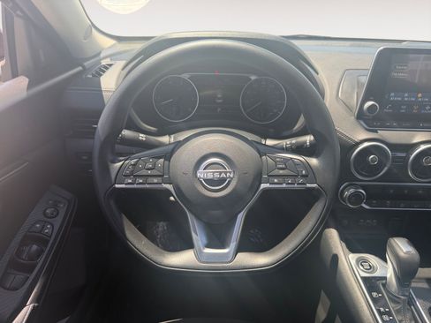 Used 2025 Nissan Sentra SV FWD image 12