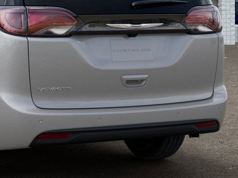 New 2026 Chrysler Voyager LX FWD image 13