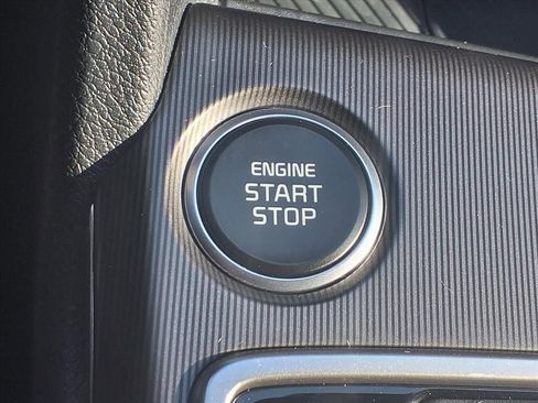 New 2026 Kia Sportage EX w/ EX Panorama Roof Package image 8