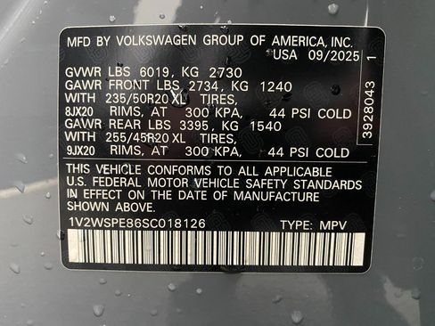 New 2025 Volkswagen ID.4 Pro S image 32