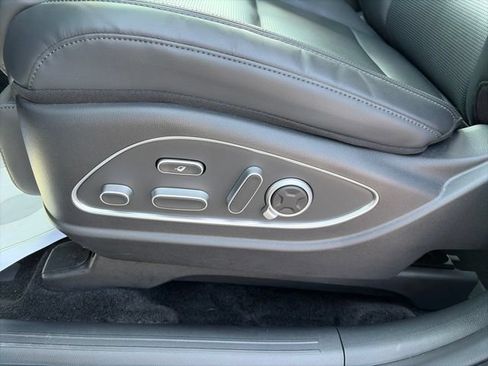 Certified 2026 Hyundai Palisade Calligraphy FWD image 17